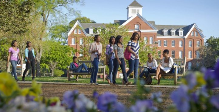 UNIVERSITIES & COLLEGES